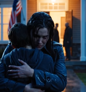 My Parents Told Me I Was On My Own When I Brought A Soaked Little Boy In From The Rain. They Closed The Door On Us, But I Just Held Him Tighter. None Of Us Knew The Child In My Arms Would Soon Point At A Billionaire On The News—And Say One Quiet Thing That Changed Everything…